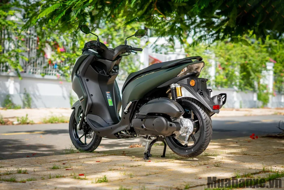 duoi xe yamaha lexi