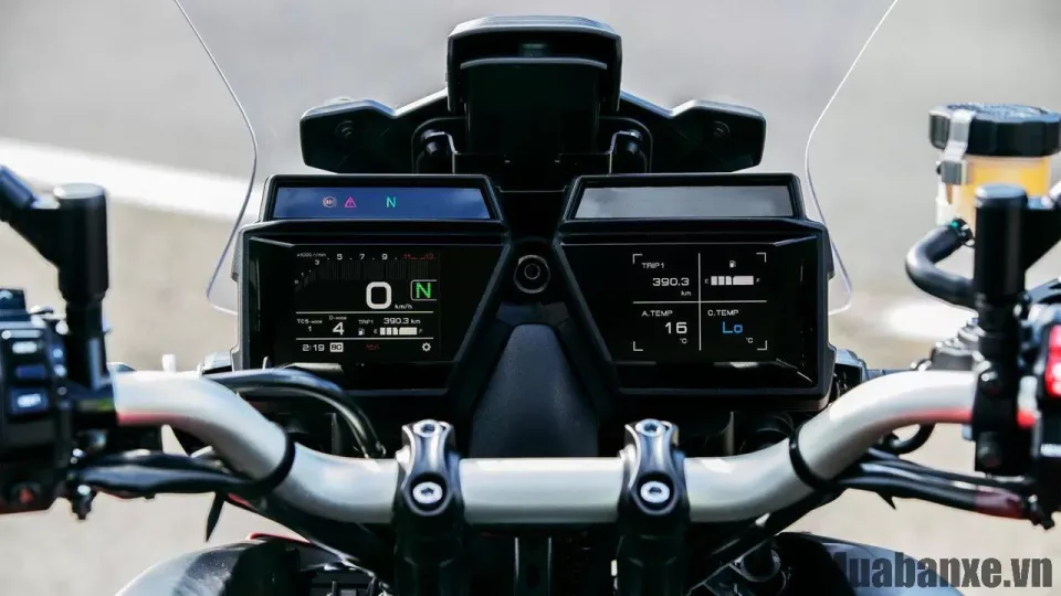 man hinh tren xe yamaha tracer 9