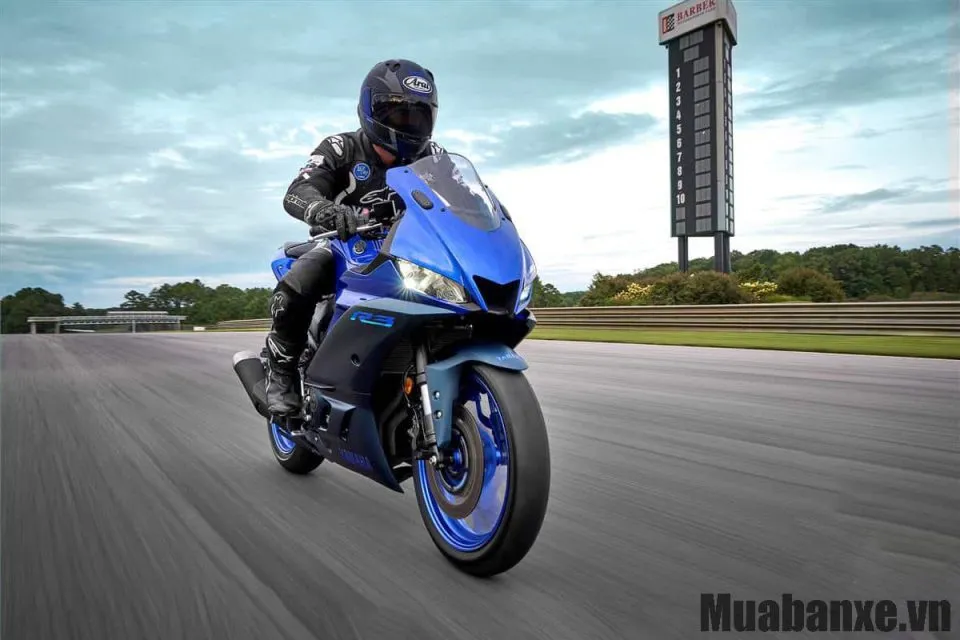 cam giac lai xe yamaha yzf r3