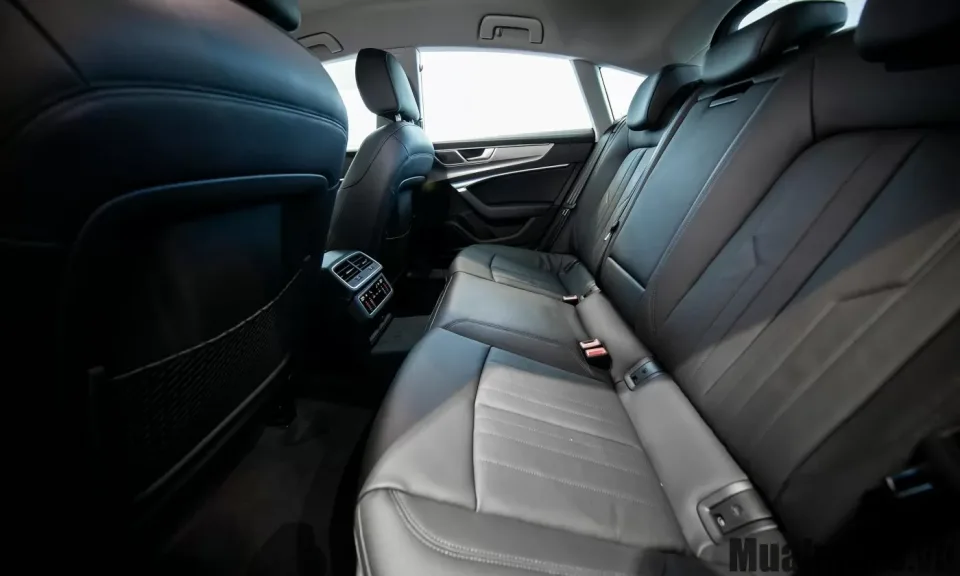 ghe ngoi tren xe audi a7