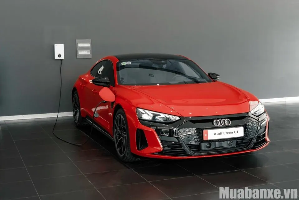dau xe audi e tron gt tinbanxe vn