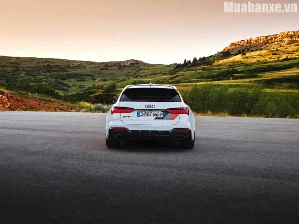 duoi xe audi rs6 tinbanxe vn