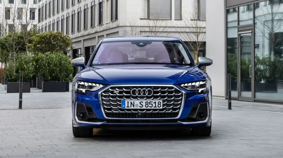 dau xe audi s8
