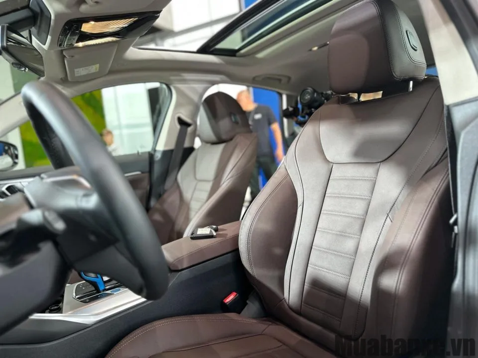 ghe ngoi tren xe bmw i4