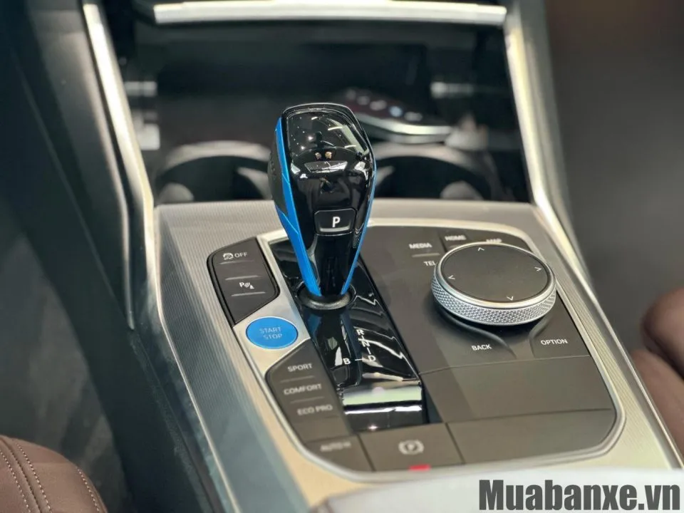 hop so tren xe bmw i4