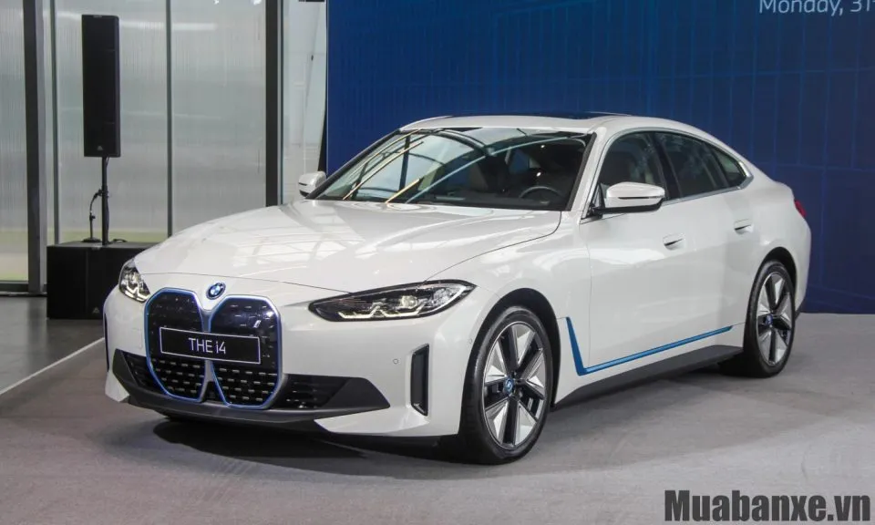 trang bi an toan tren xe bmw i4