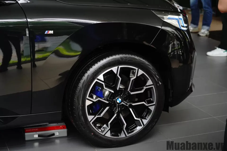 mam va lop xe bmw x3