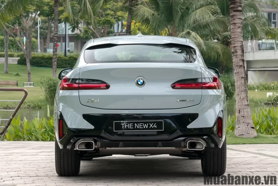 duoi xe bmw x4