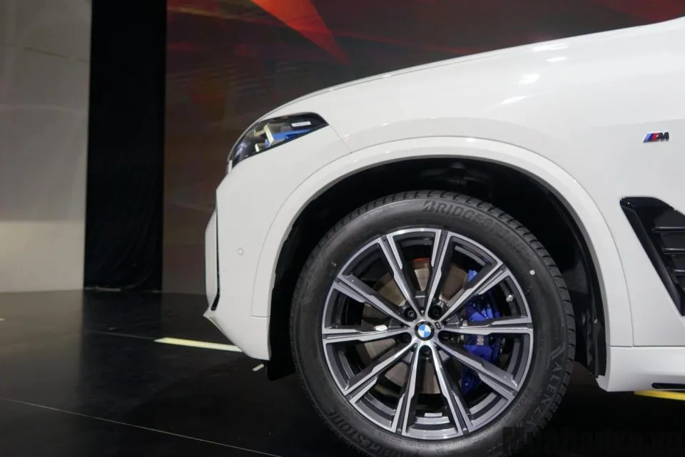 mam va lop xe bmw x5