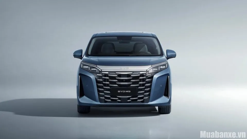 Đầu xe BYD M9