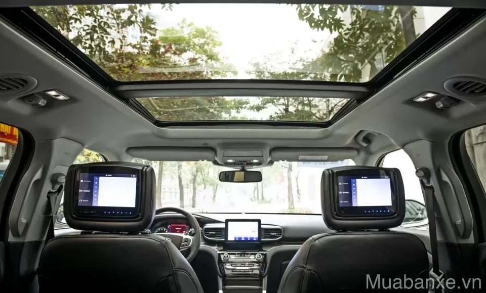 man hinh giai tri tren xe ford explorer tinbanxe vn