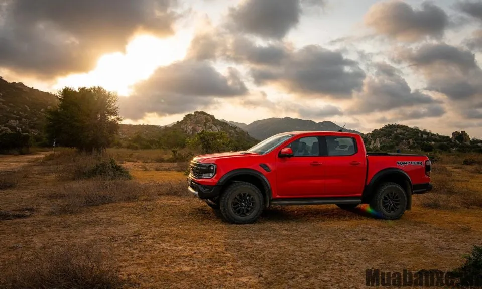 than xe ford ranger raptor