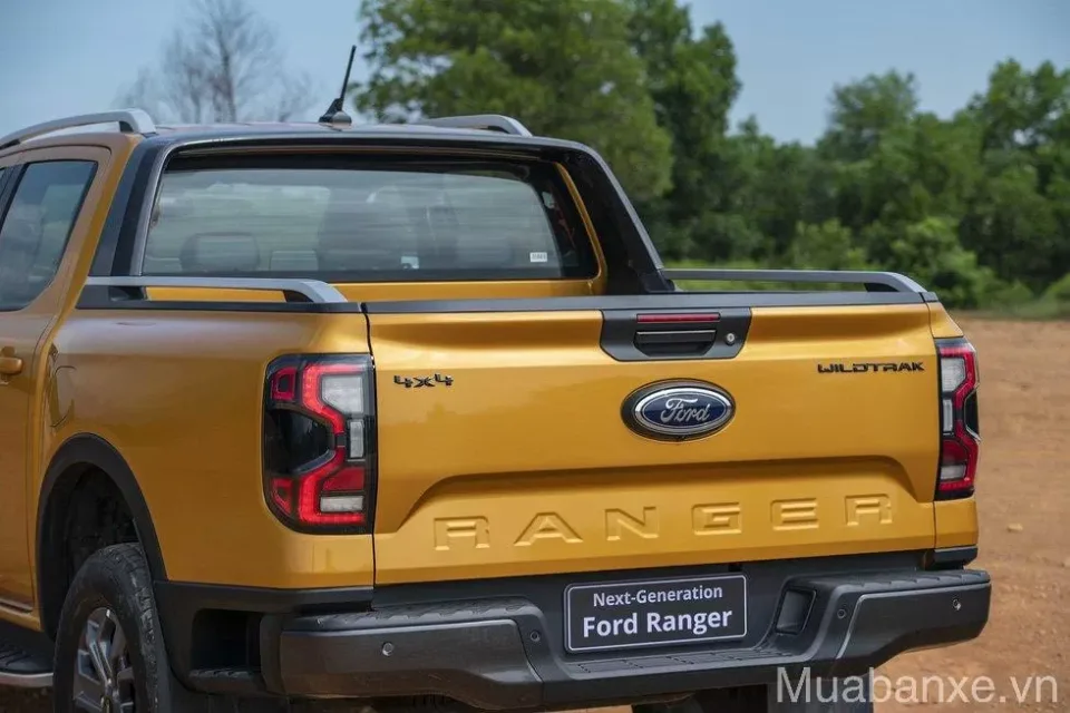 duoi xe ford ranger tinbanxe vn