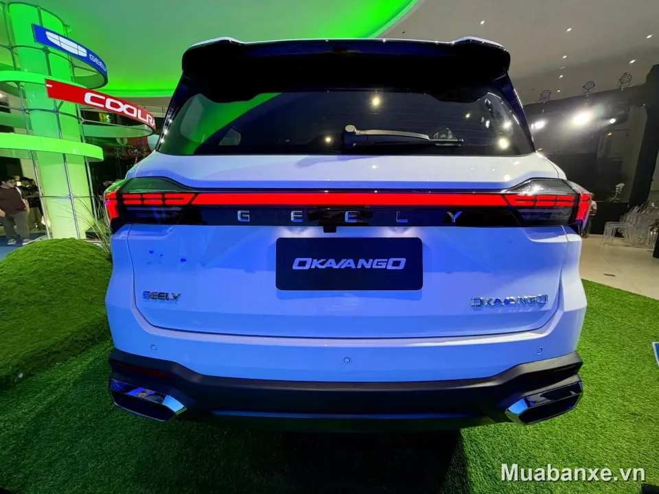 Geely Okavango - Đuôi xe