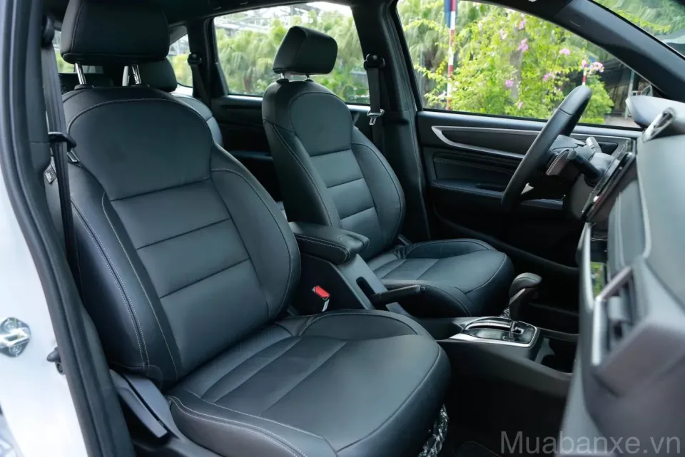 Không gian ghế ngồi Honda BR-V