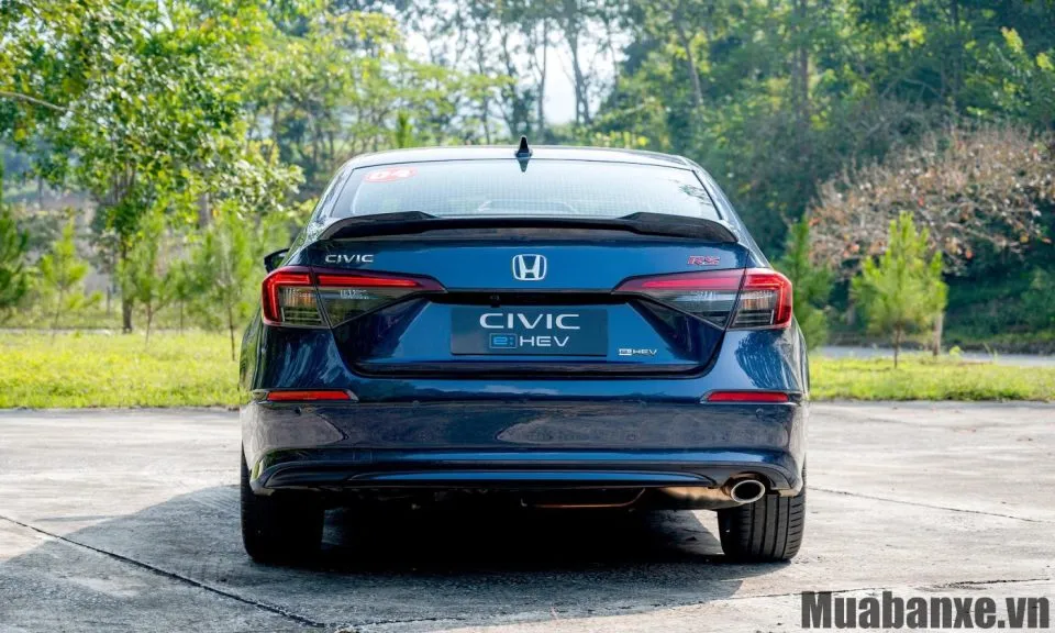 duoi xe honda civic