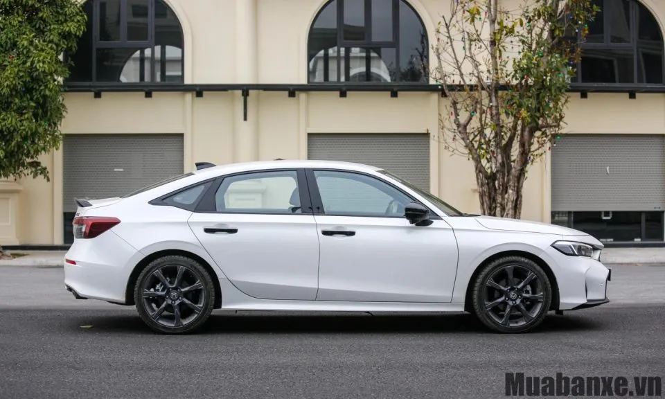 than xe honda civic