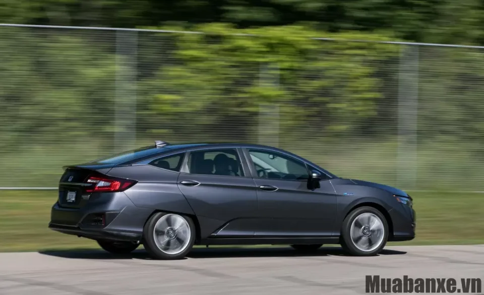 cam giac lai xe honda clarity
