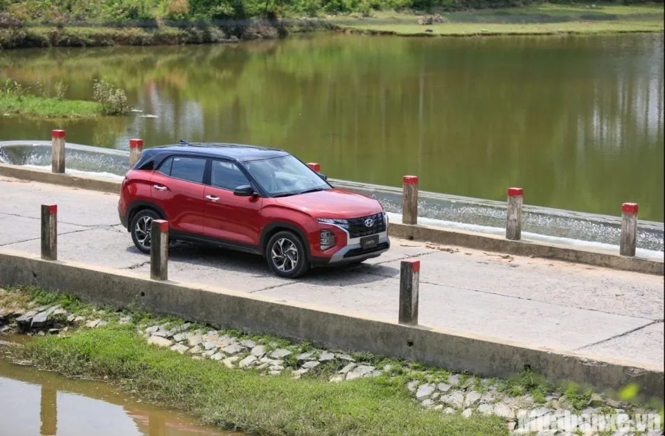 cam giac lai xe hyundai creta tinbanxe vn