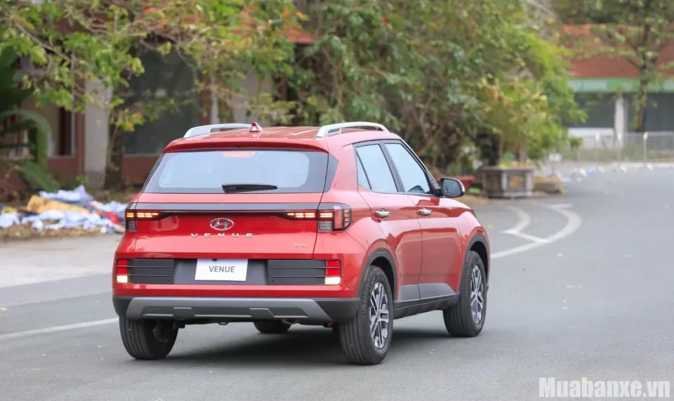 cam giac lai hyundai venue tinbanxe vn