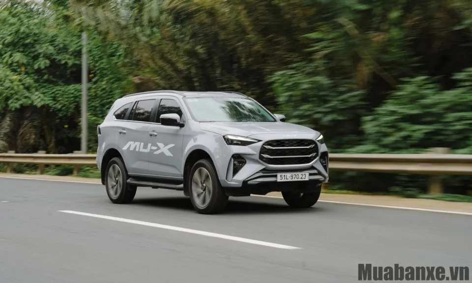 cam giac lai xe isuzu mu x