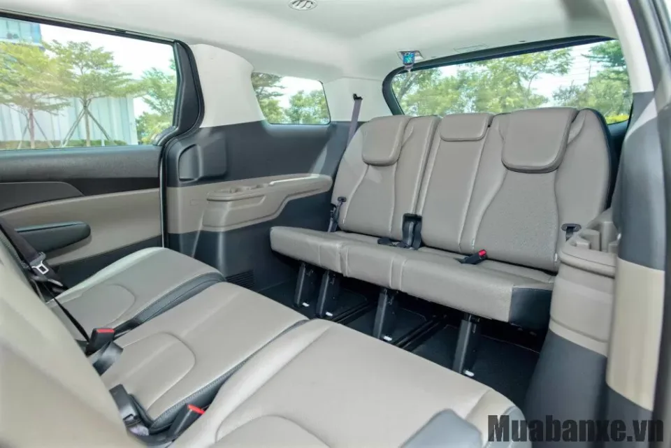 he thong ghe ngoi tren xe kia carnival