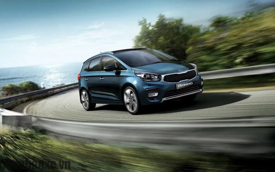 cam giac lai xe kia rondo