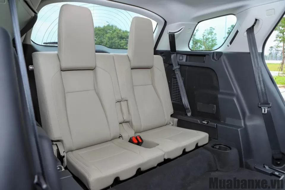 ghe ngoi tren xe land rover discovery sport