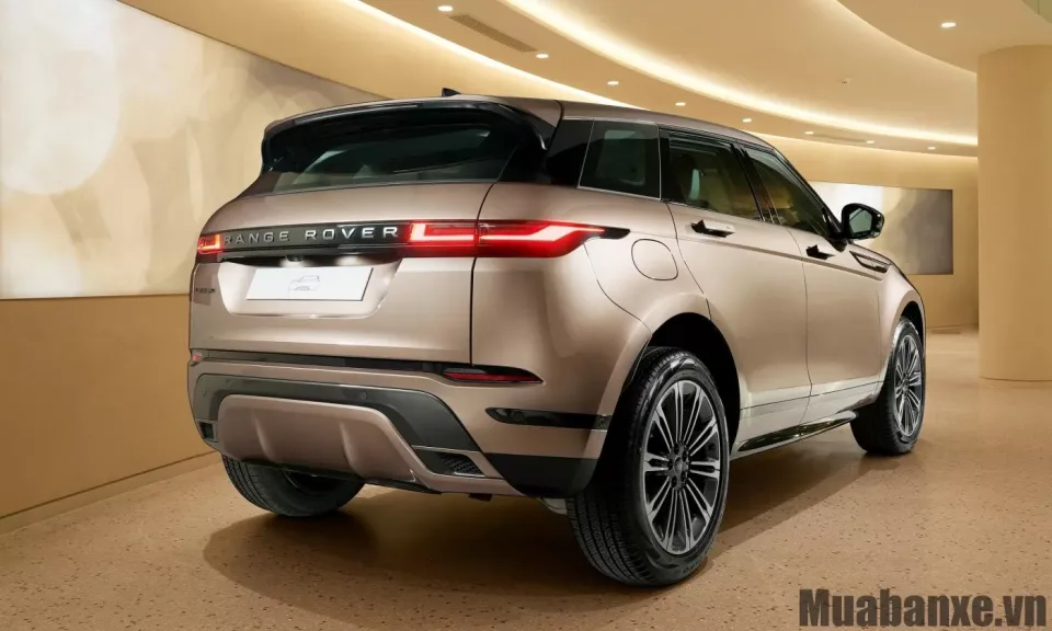 duoi xe range rover evoque