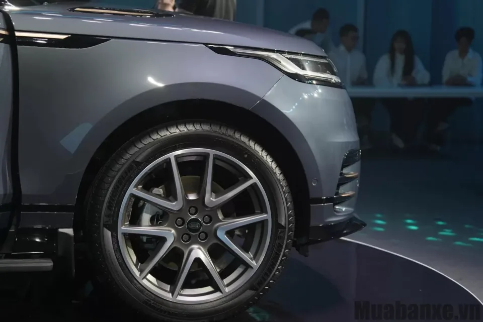 mam va lop xe range rover velar