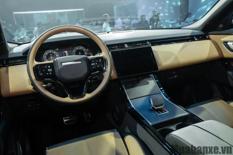 tap lo xe range rover velar