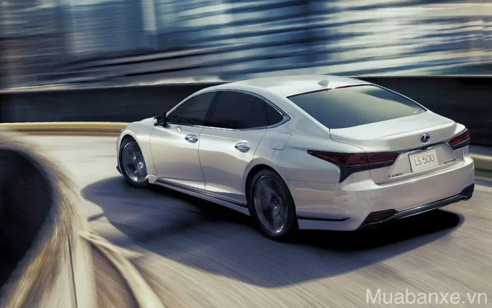 cam giac lai xe lexus ls 500 tinbanxe vn