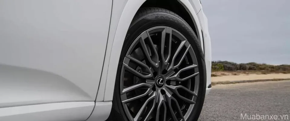 mam va lop xe lexus rx 500 tinbanxe vn