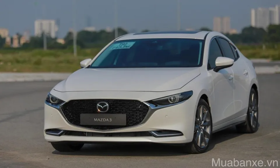 cam giac lai xe mazda 3 tinbanxe vn