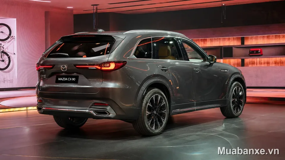 Mazda CX-90 đuôi xe Mazda CX-90 nhìn từ phía sau