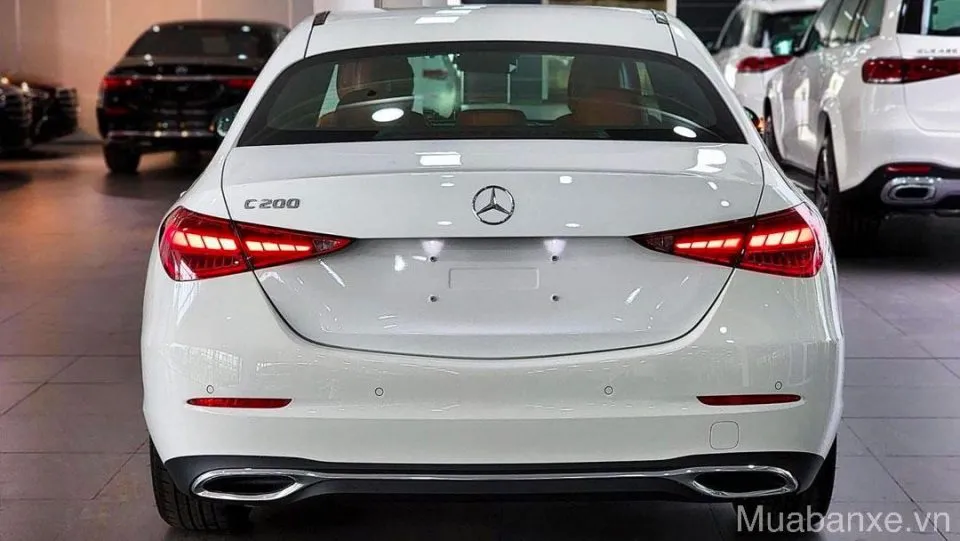 duoi xe mercedes c200 tinbanxe vn