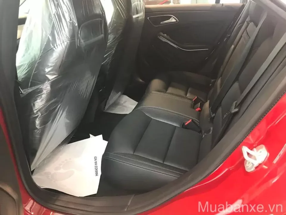 he thong ghe ngoi tren xe mercedes cla 250 tinbanxe vn