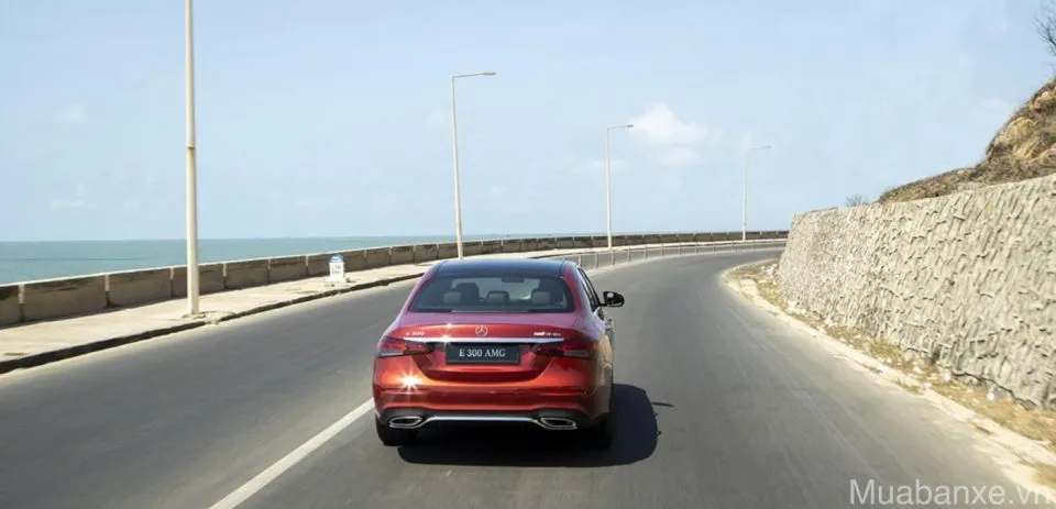 cam giac lai xe mercedes e300 tinbanxe vn