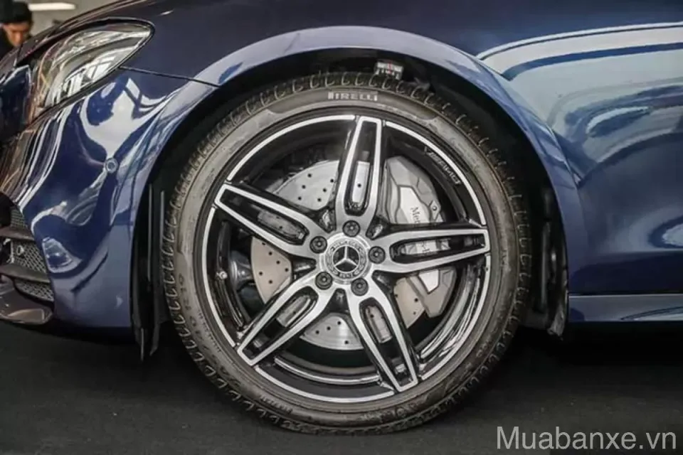 mam va lop xe mercedes benz e350 tinbanxe vn