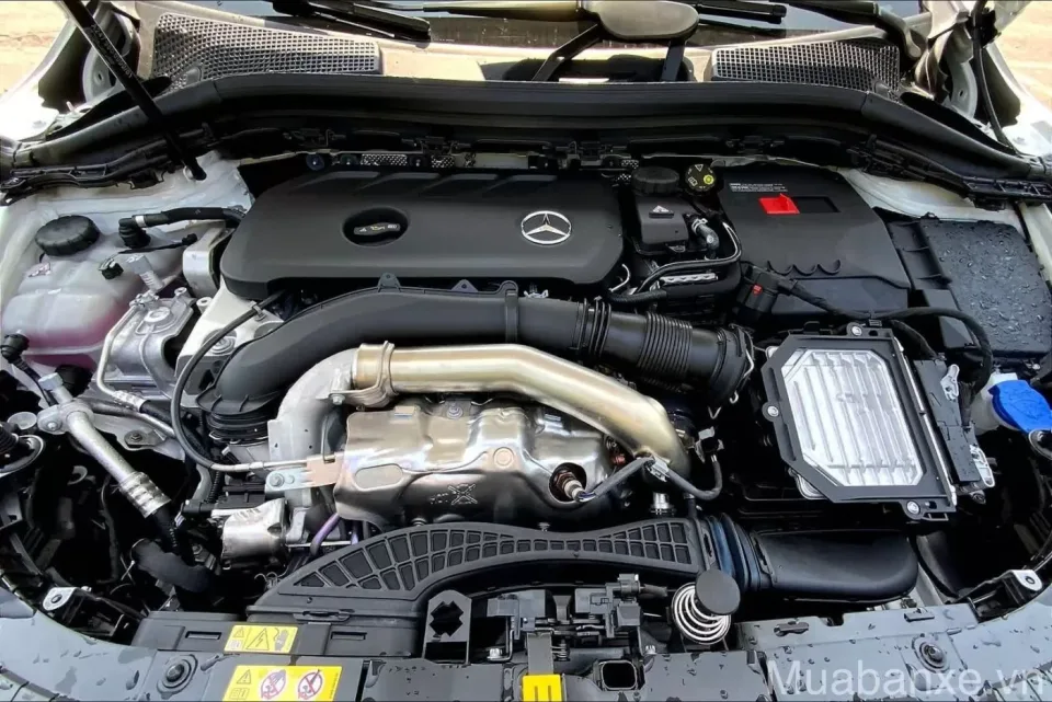 dong co xe mercedes benz gla 250 tinbanxe vn