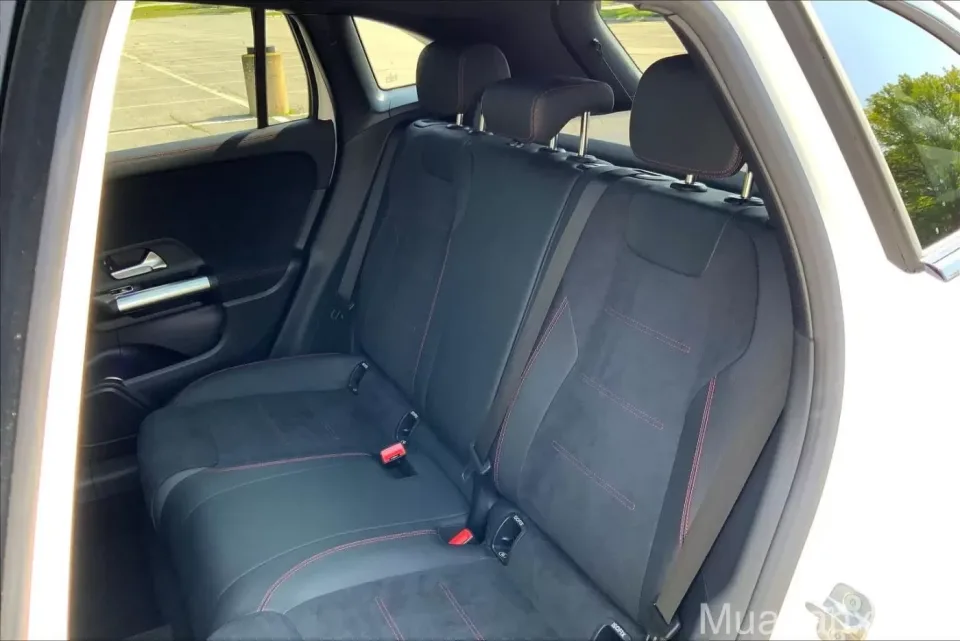 he thong ghe ngoi tren xe mercedes benz gla 250 tinbanxe vn
