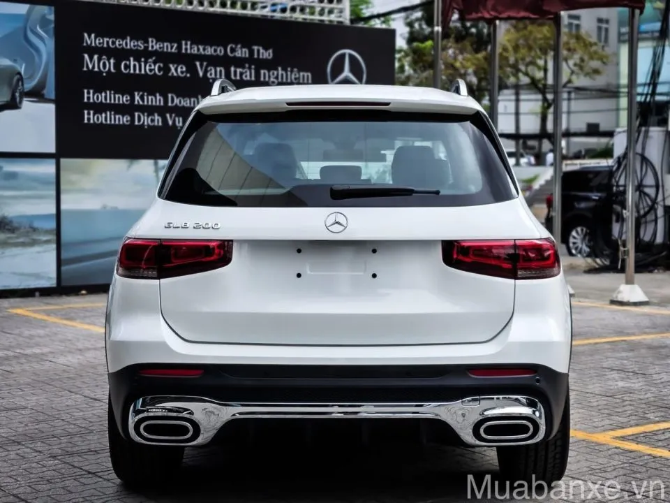 duoi xe mercedes glb 200 tinbanxe vn