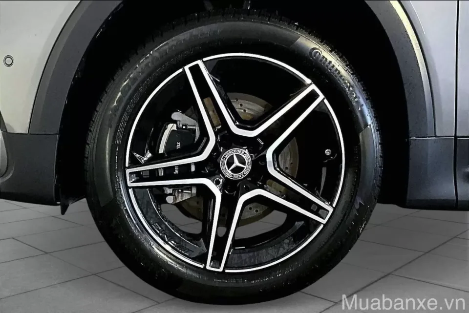 mam va lop xe mercedes benz glb 250 tinbanxe vn