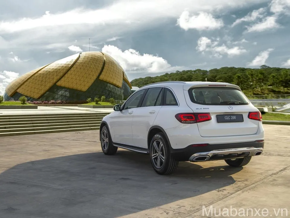 cam giac lai xe mercedes glc 200 tinbanxe vn