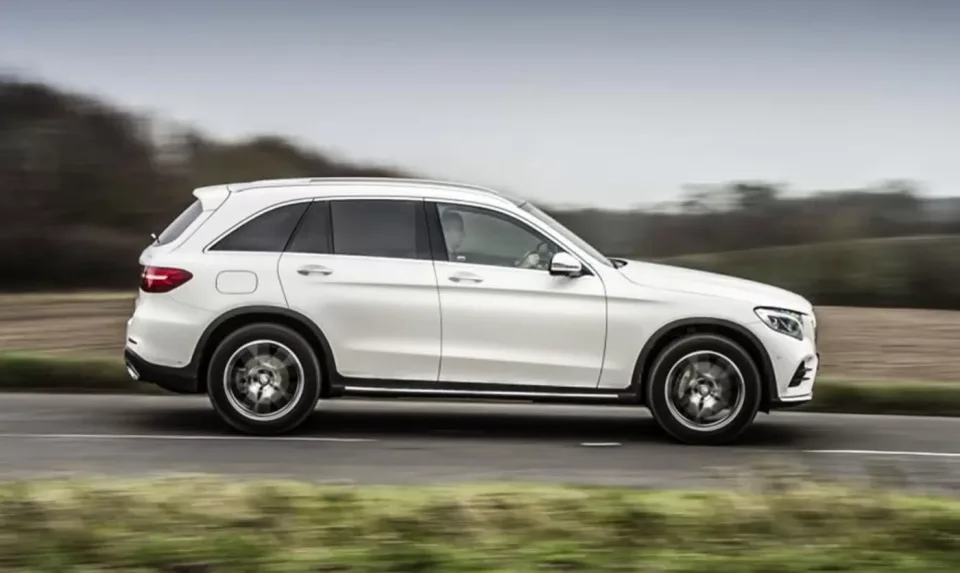 trang bi an toan tren xe mercedes glc 250 tinbanxe vn