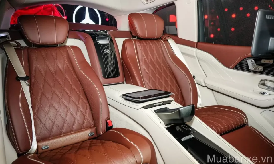 he thong ghe ngoi tren xe mercedes maybach gls 600 tinbanxe vn