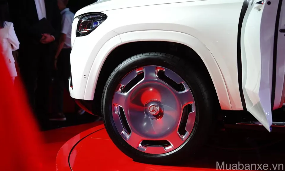 mam va lop xe mercedes maybach gls 600 tinbanxe vn