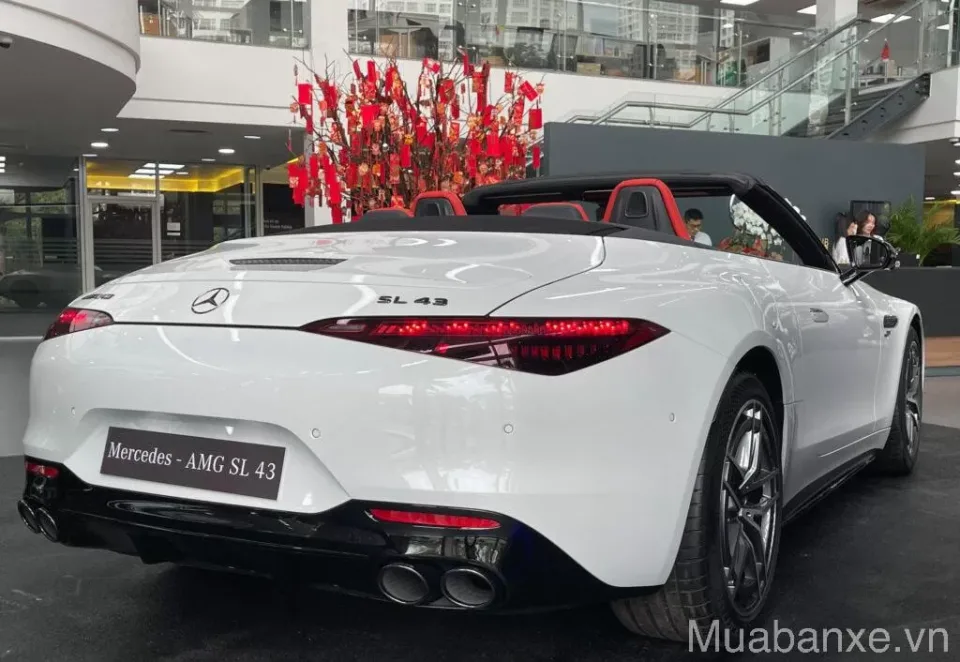 duoi xe mercedes amg sl 43 tinbanxe vn