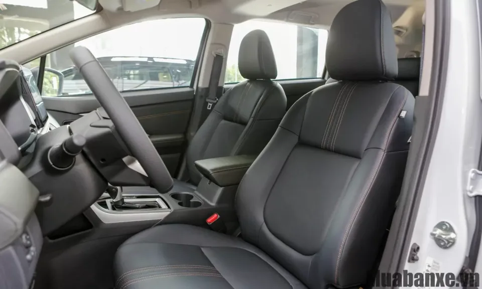 ghe ngoi tren xe mitsubishi xpander