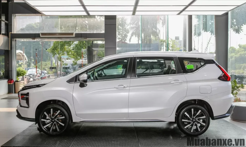 than xe mitsubishi xpander
